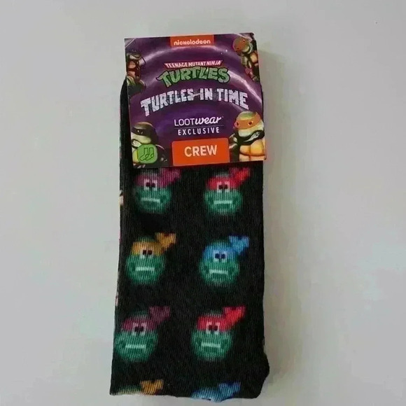 Loot Crate Nickelodeon Teenage Mutant Ninja Turtles-Turtles in Time  Crew Socks - Picture 1 of 3